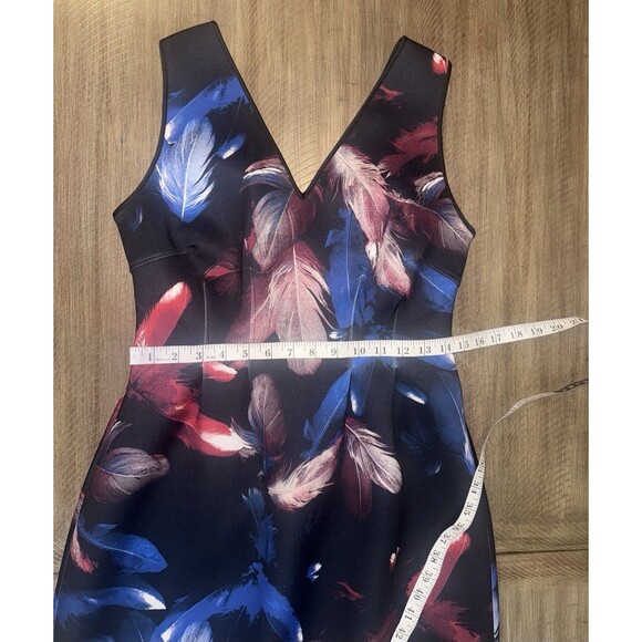 WHBM White House Black Market Dress Black Feather Print Scuba Mini Dress Size 6 - Picture 7 of 13
